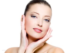 Liquid-Facelifts-Vs-Surgical-Facelifts-300x225